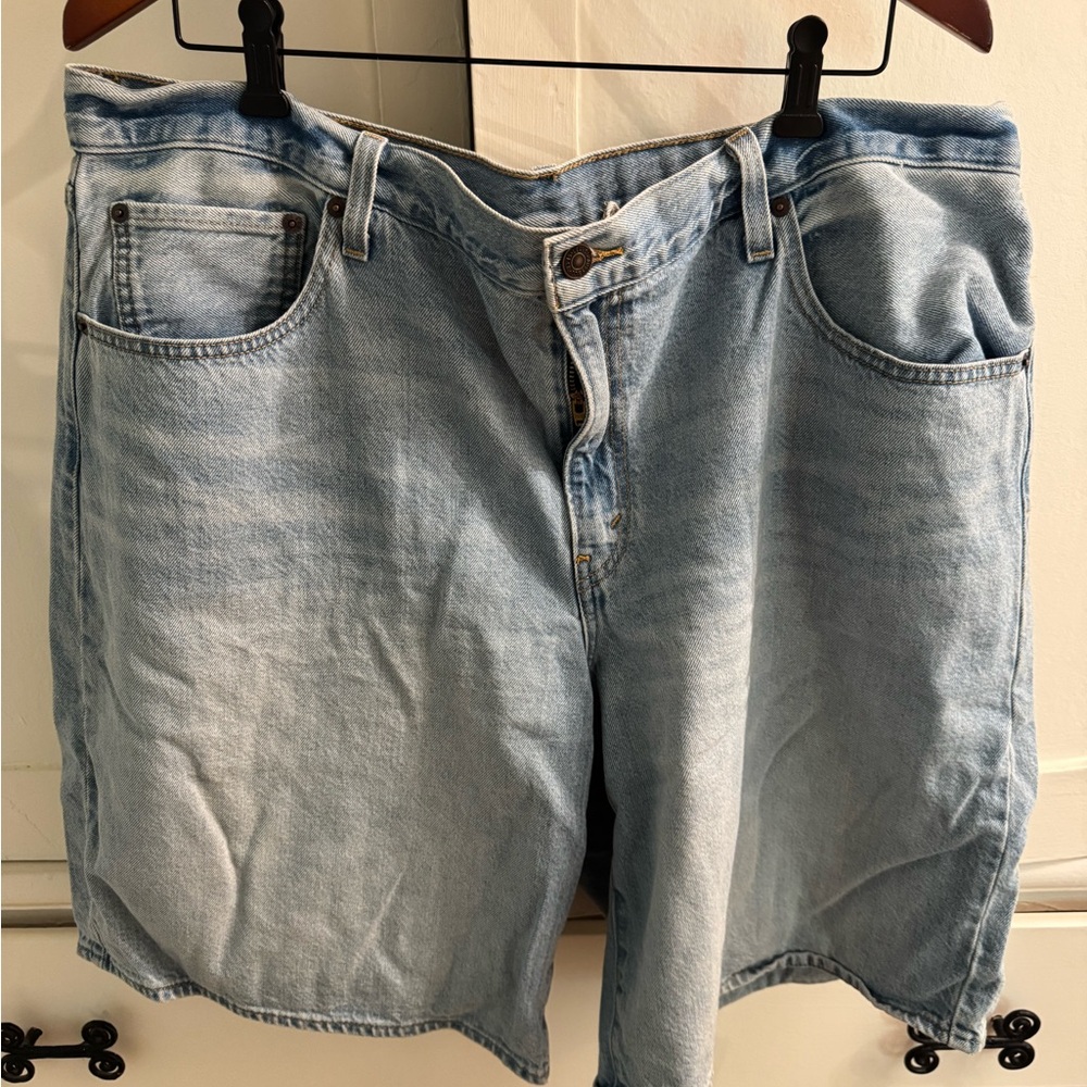 Levi’s High Rise Baggy Short